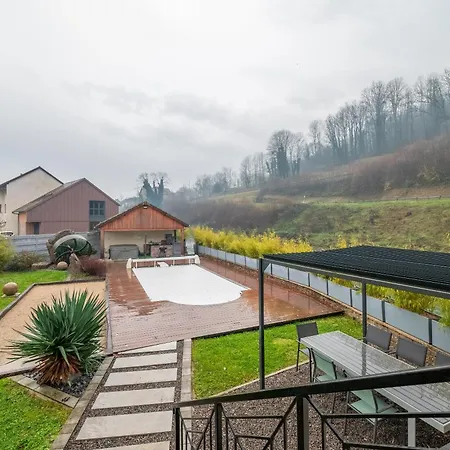 Demoiselle Loue Villa *